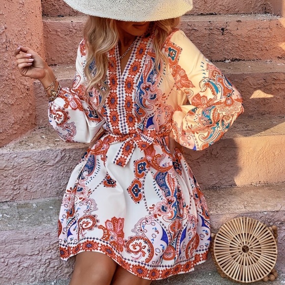 Boho Paisley Print Lantern Sleeve Dress - Picture 3 of 6